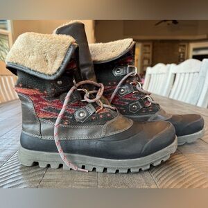 BareTraps Yaegar Lace-Up Cold Weather Winter/Snow Boots Women’s Size 9